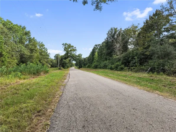 County Road 102, Leona, TX 75850