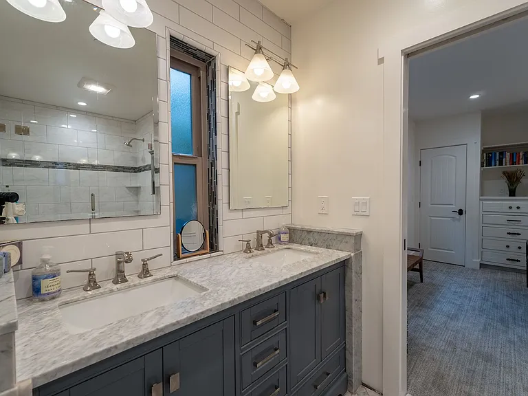 610 Forest Ave — Photo 40