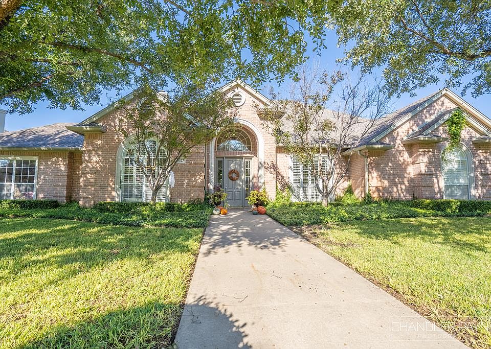 1st image of 5121 Beverly Dr