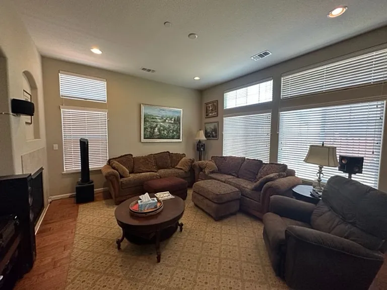 2687 Ortiz Ave — Photo 2