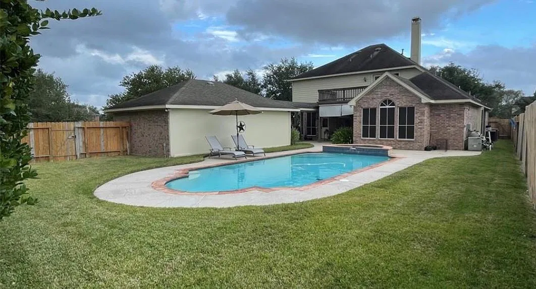 5 bed, 4.0 bath, 3487 sqft, $3,900 — Photo 3