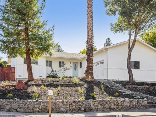 1 Kazen Way, Petaluma, CA 94952
