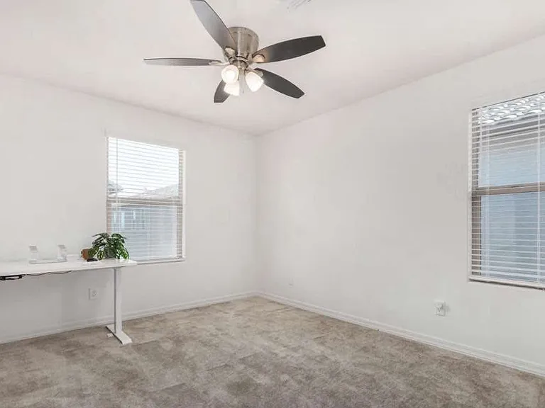 3828 S 58th Ln — Photo 11