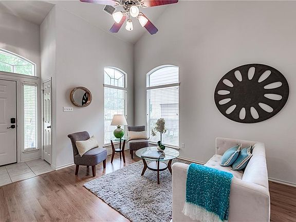 5th image of 2206 Hazen Ln