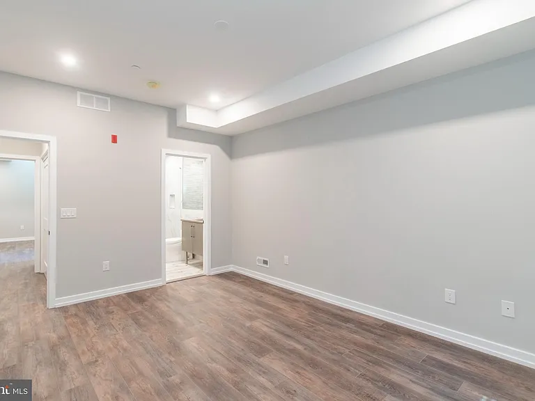 1616 Kater St #1 — Photo 15