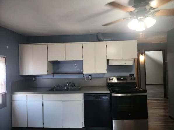 100 E Sherman St, Newberg, OR 97132