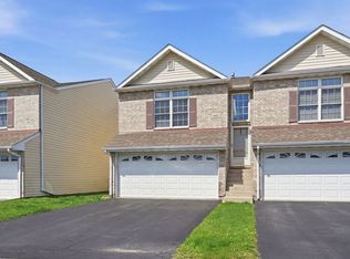 1497 Stonefield Dr, Dekalb, IL