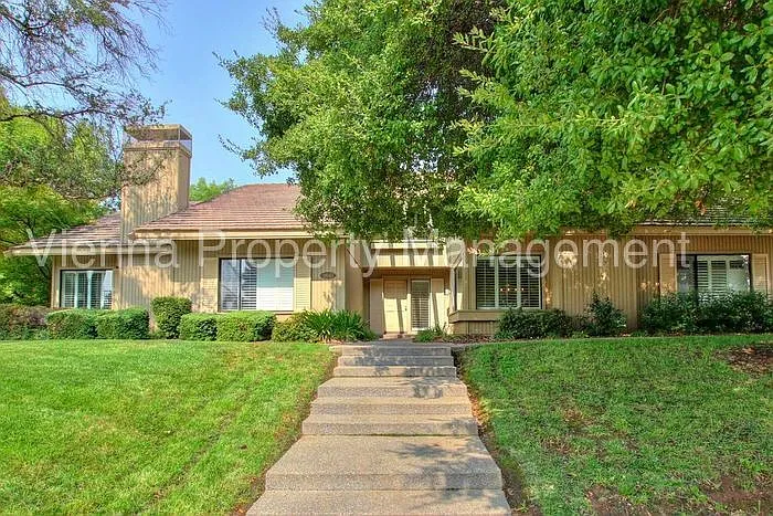 11603 Gold Country Blvd photo 1