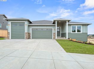 628 NE Pinebreak Dr, Estacada, OR 97023