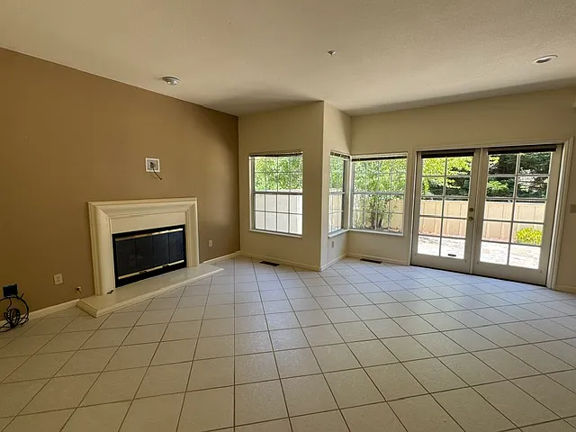 24115 Mallard Ct — Photo 6