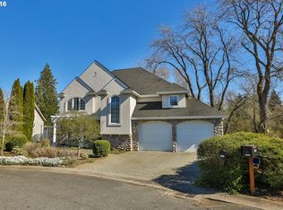 1055 Quail Ct, Hood River, OR 97031