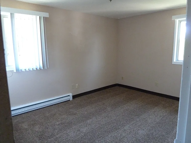 Aspen Circle Apartments — Photo 19