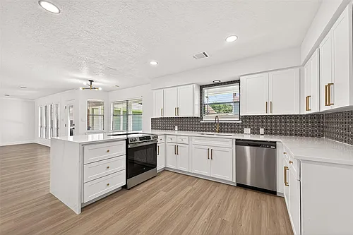 2730 Blue Glen Ln Photo 1