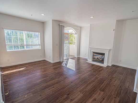 3rd image of 4609 Kester Ave APT 201