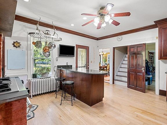 5th image of 83 Central Bazeley St