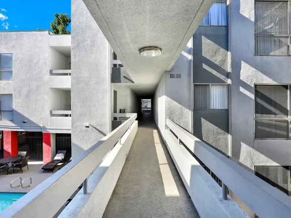 City Park View, 354 S La Fayette Park Pl #216, Los Angeles, CA 90057