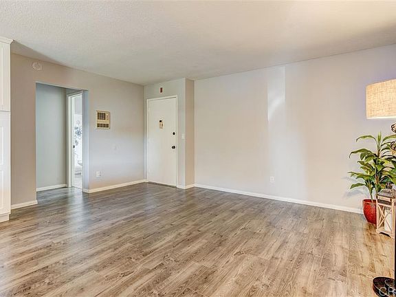 4th image of 7855 Cowles Mountain Ct Unit A5