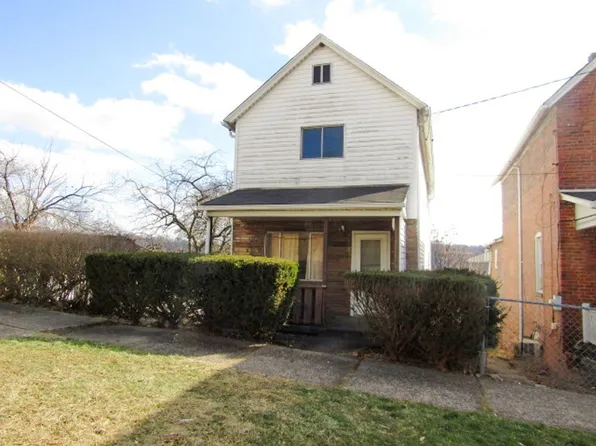 1304 8th Ave, Natrona Heights, PA 15065