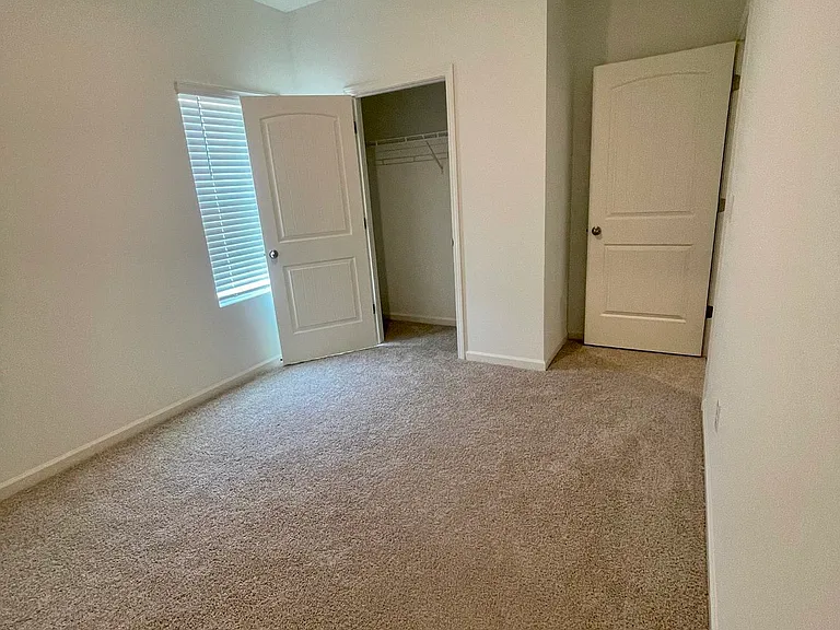 320 Koslin Loop — Photo 4
