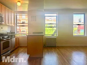 Rented by Mdrn Residential