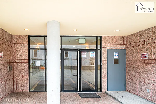 Sold by inSpirou Group | media 2