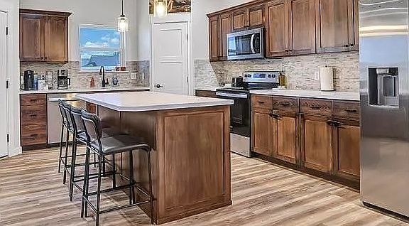 4th image of 924 Black Mountain Rd