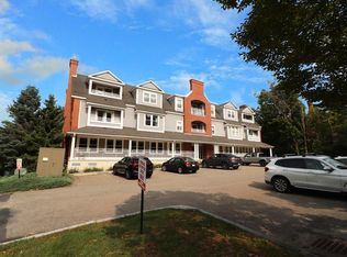 1732 Main St APT 202, Concord, MA 01742