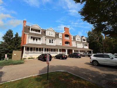 1732 Main St APT 202, Concord, MA, 01742