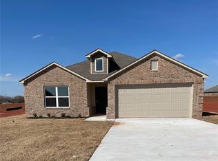 118 Starlight Dr, Shawnee, OK 74804