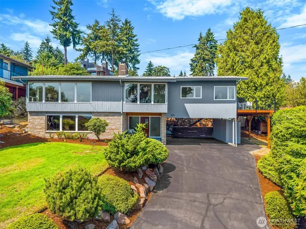 5682 NE 180th St, Kenmore, WA 98028