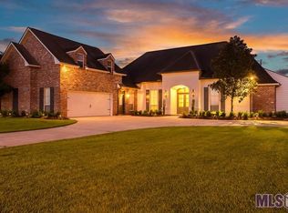 4713 Evergreen Dr, Port Allen, LA 70767