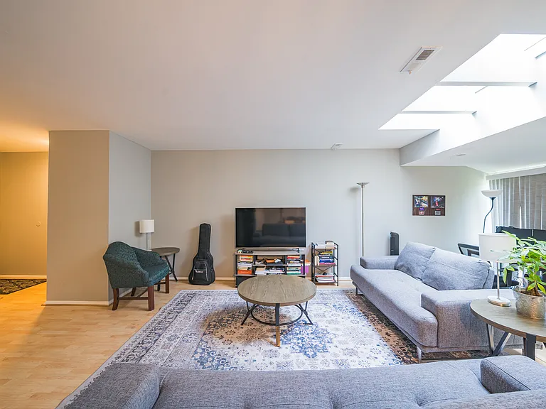 19044 Mills Choice Rd #6 — Photo 12