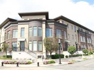 34 Cambridge Way, Weehawken, NJ 07086