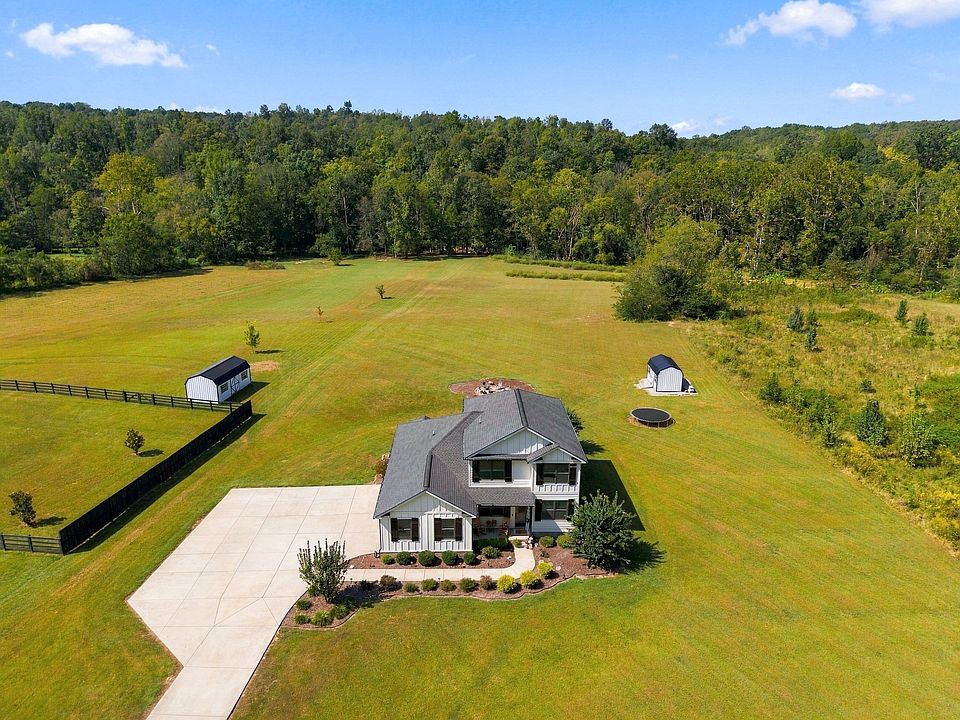 1st image of 2848 Garners Creek Rd