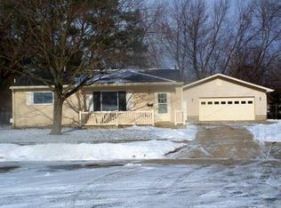 3332 Grantsburg Dr, Lansing, MI