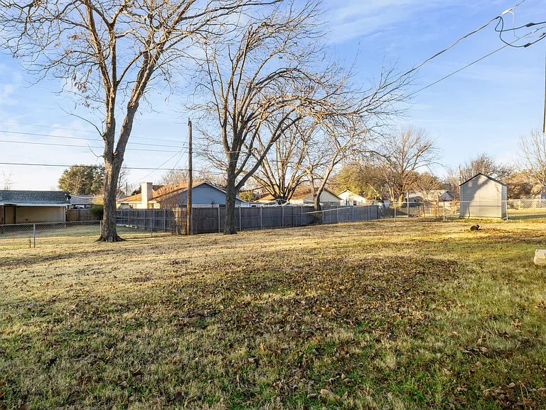 812 E Glendale St — Photo 31