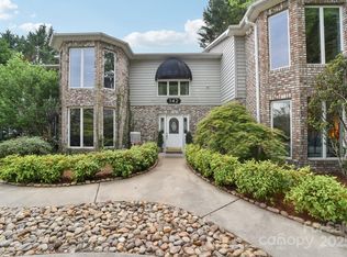 142 Justice St, Fletcher, NC 28732