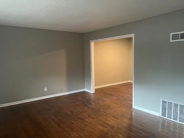 1 bed, 825 sqft, $795 — Photo 3
