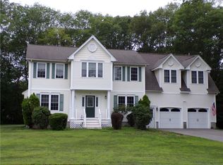 67 Ponte Ln, North Kingstown, RI 02852