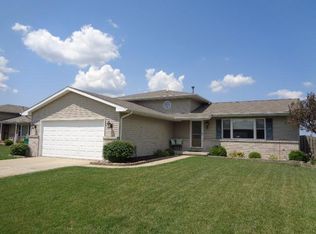 252 W 127th Ave, Crown Point, IN 46307