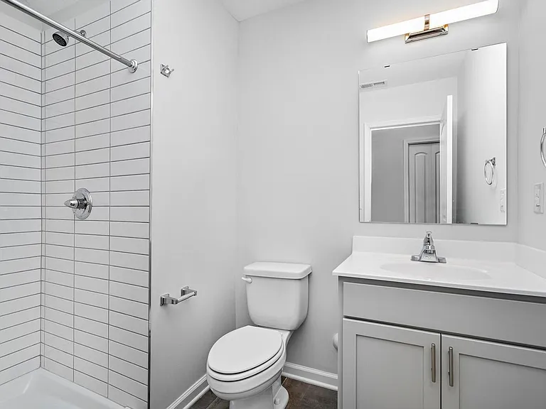 2109 Aldrich — Photo 16