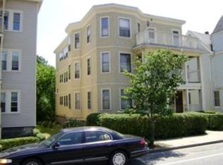 528 Hyde Park Ave, Roslindale, MA 02131