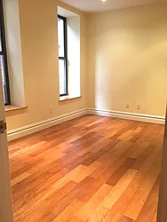 Rented by Manhattan Apartment Organization