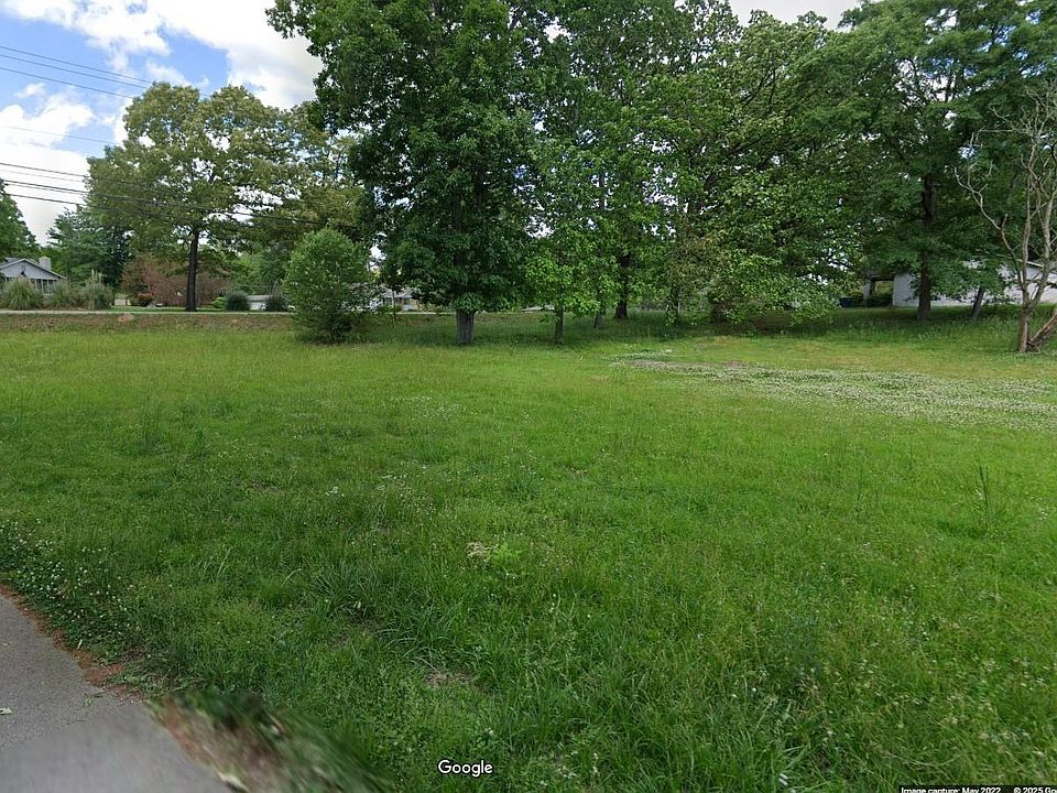 2nd image of 1115 1st Ave W #2