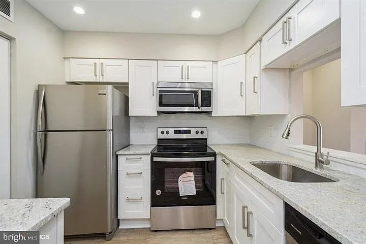3629 38th St NW #101 — Photo 4