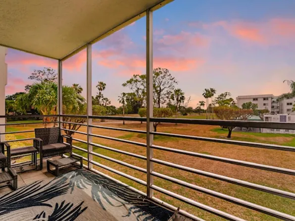 6698 10th Avenue N #205, Lake Worth, FL 33467