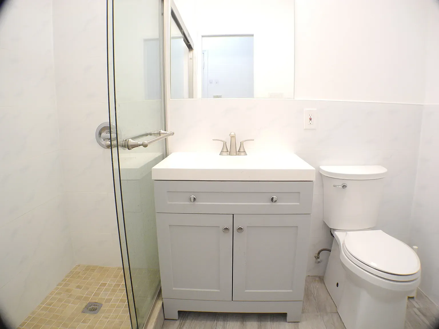 12-01 Jackson Avenue — Photo 1