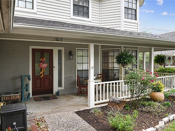 4th image of 1809 Rosebud Ct