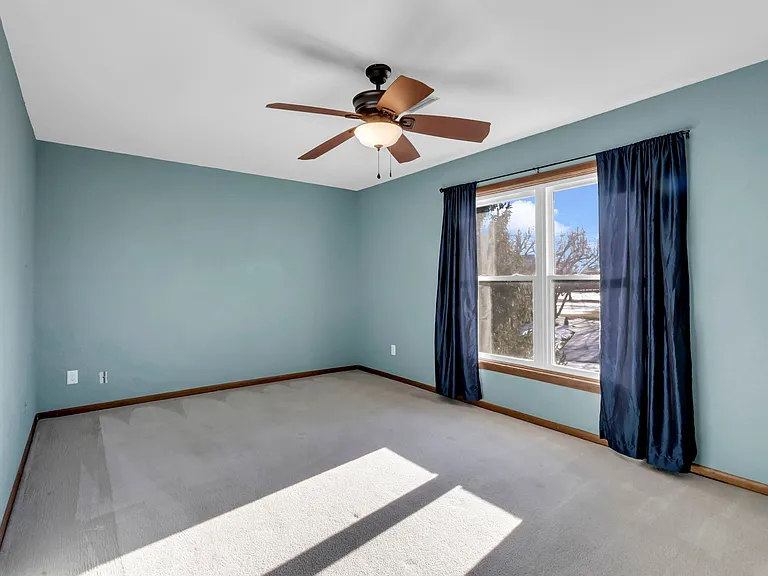 14810 E Castle Dr — Photo 18
