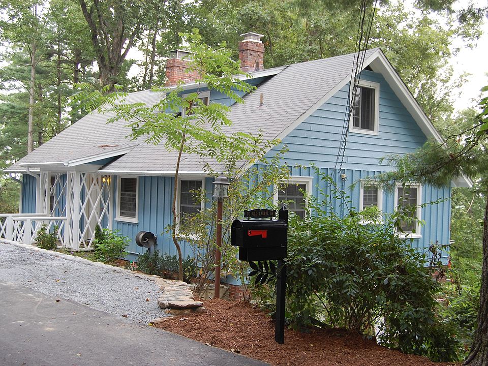 Old Laurel Drive - Front